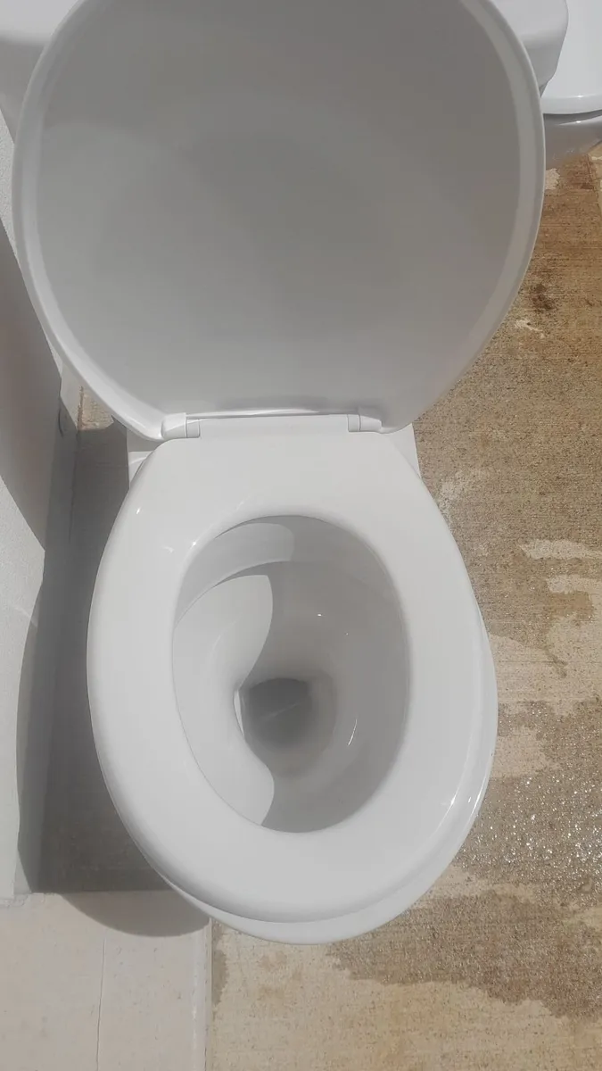 Toilet - Image 1