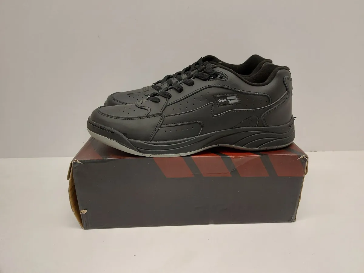 Online Clothing Auction - Image 2