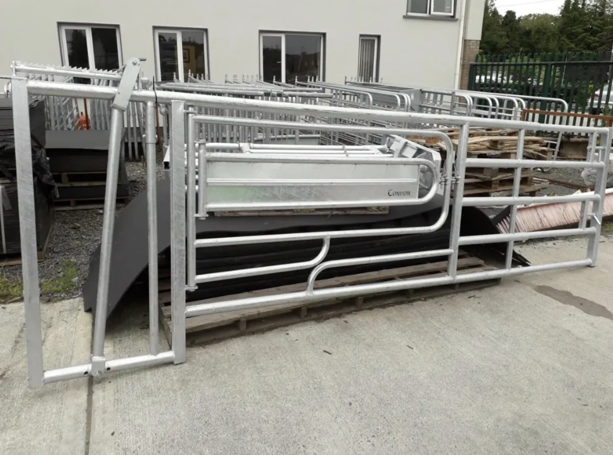 Calving Gate at FRS Fencing Limerick - Image 1