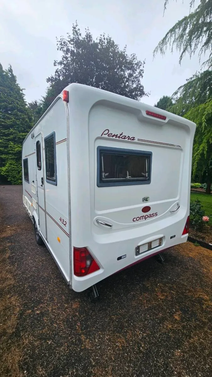 Compass Pentara 2-berth Caravan - Image 4