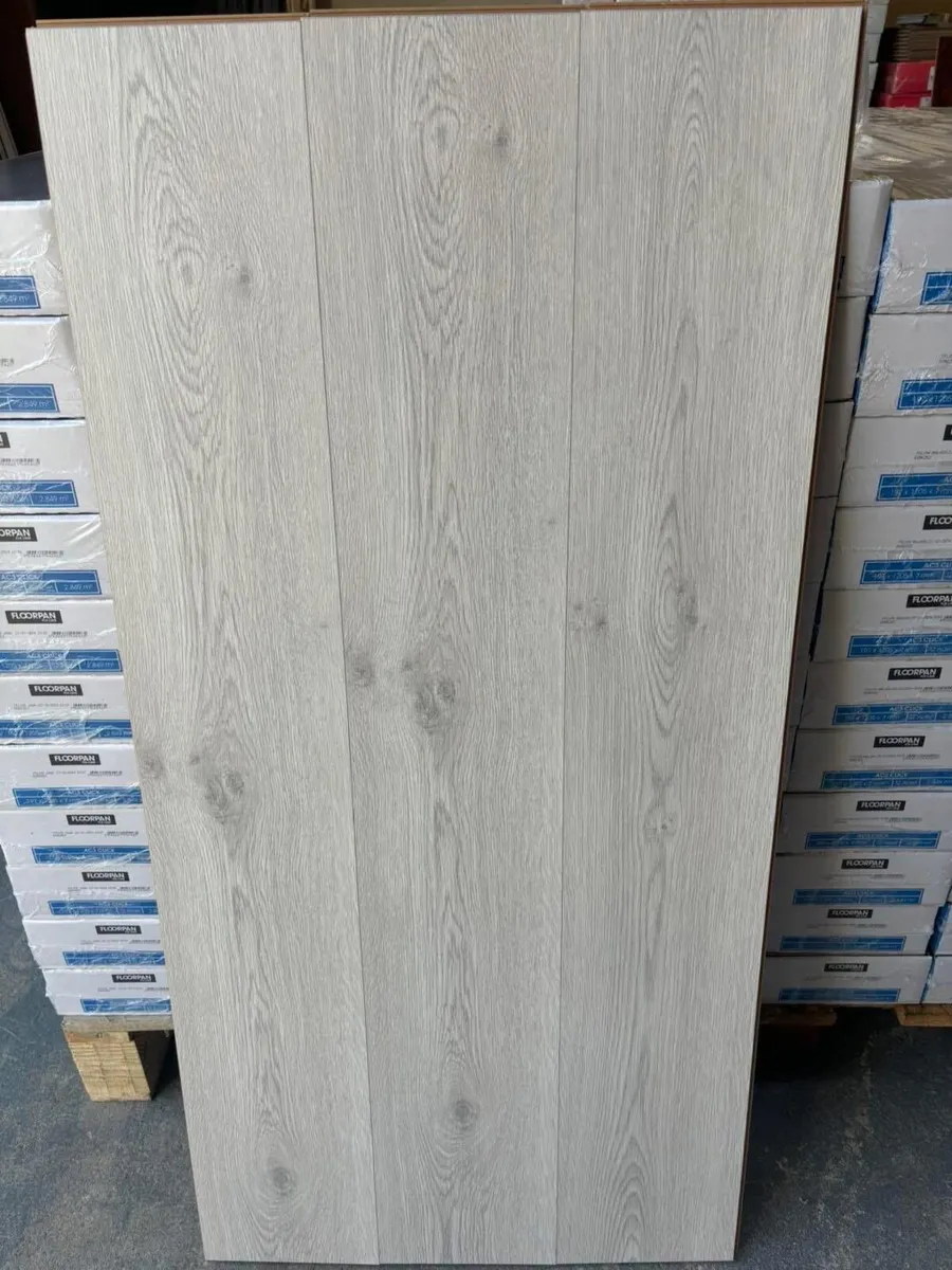 Lamanite floors - Image 1