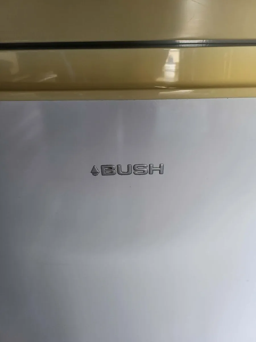 Undercounter fridge - Image 3