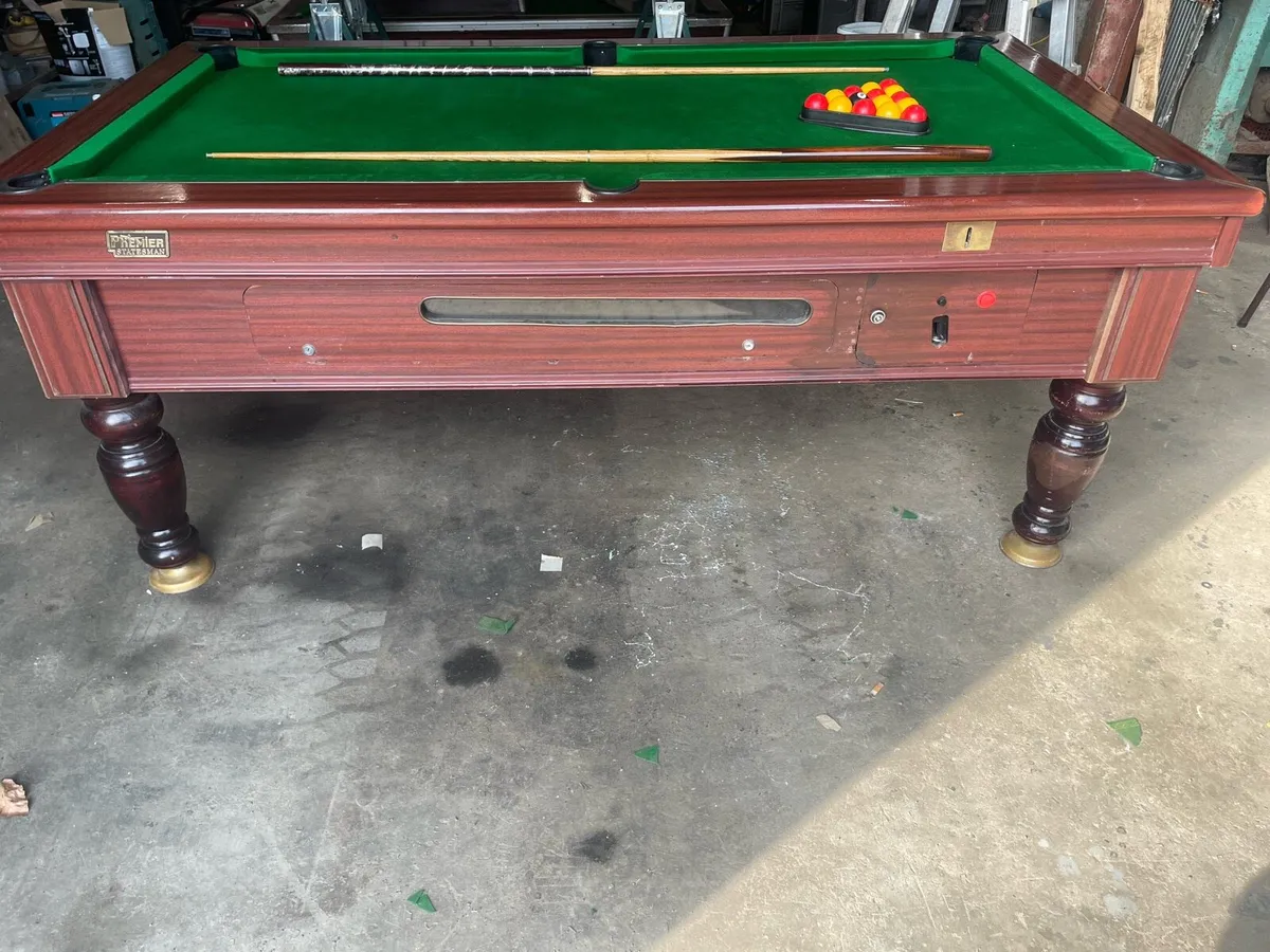 Pool table - Image 2