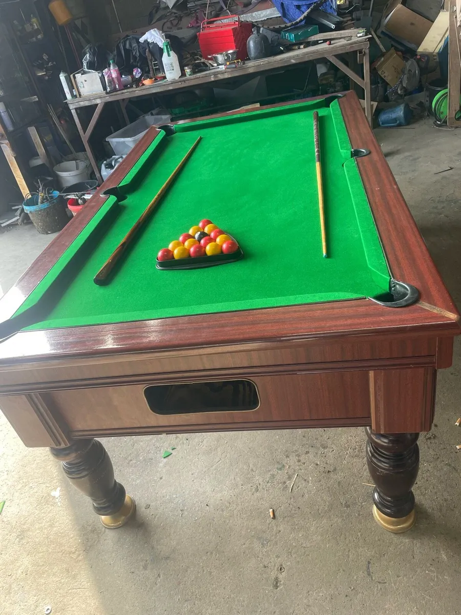 Pool table - Image 4