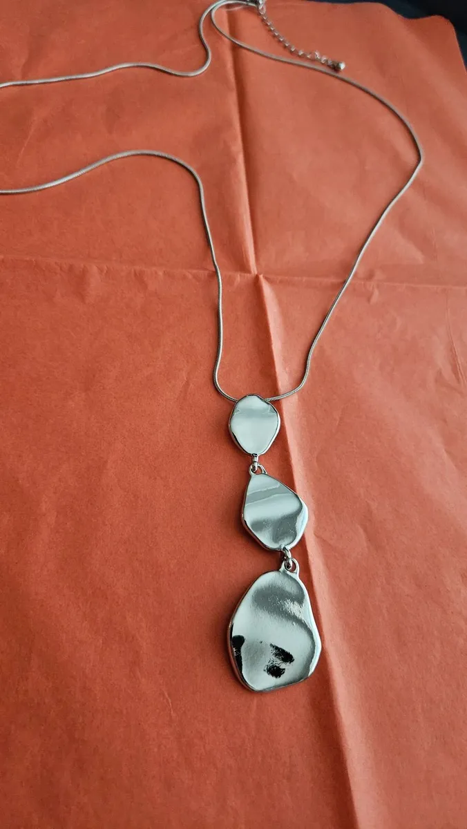 Chain and Pendent - Image 2