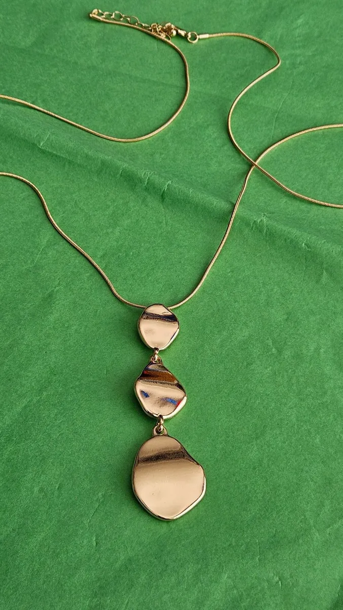 Chain and Pendent - Image 2