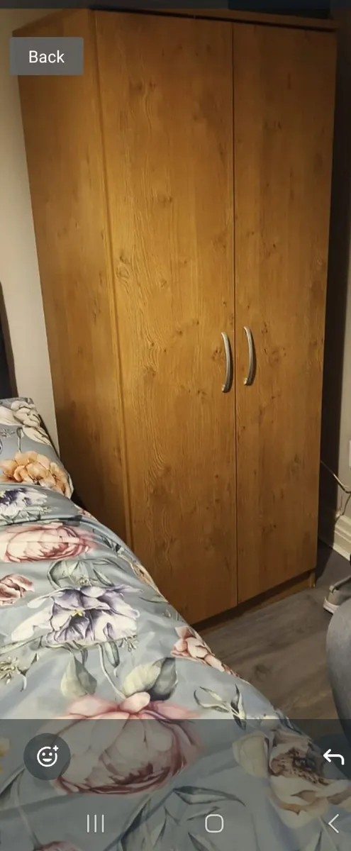 Free Wardrobe