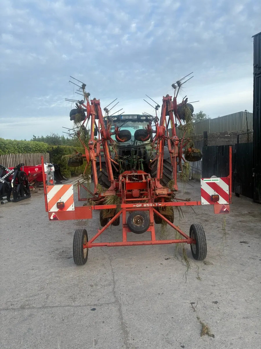 Kuhn gf  8501 Tedder 8 rotor - Image 2