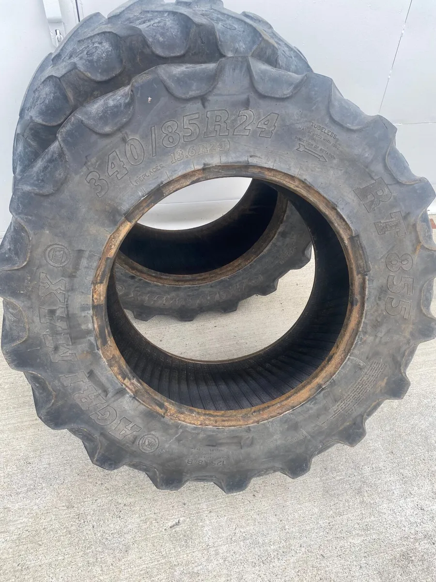 Tractor tyres 340/85r24 - Image 1