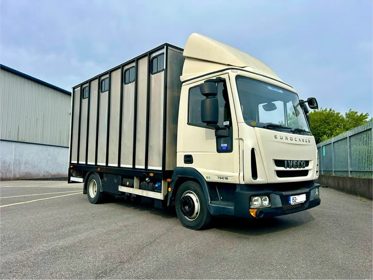 Iveco horsebox - Image 1
