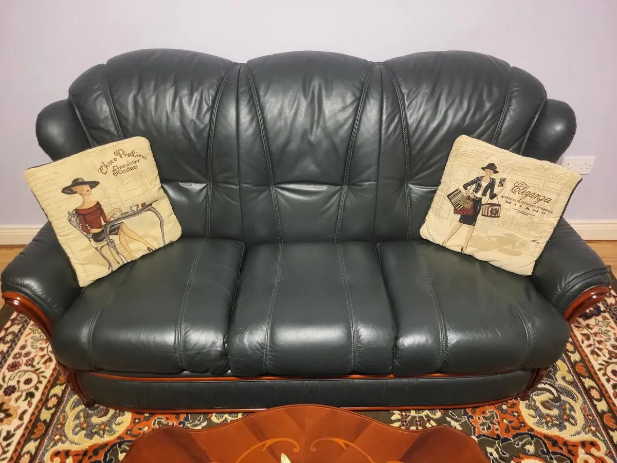 Genuine Italian  Leather Suite 3+1+1, Coffee table - Image 3
