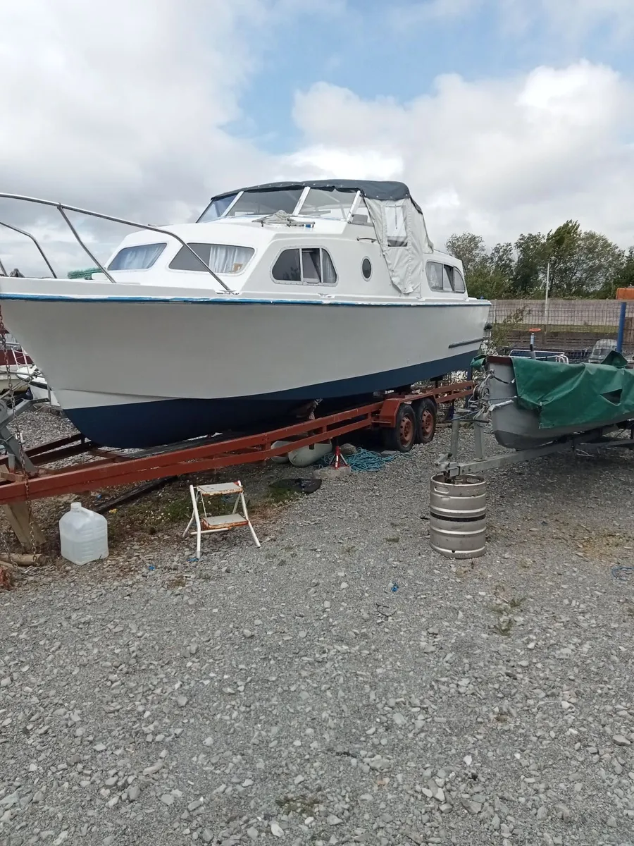 Elysian 27ft Centre Cockpit - Image 4