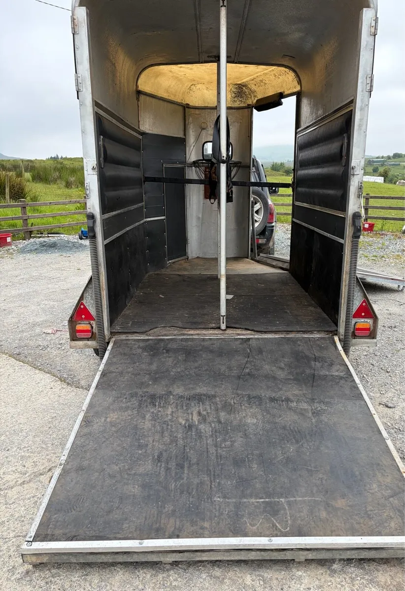Ivor Williams Horse box - Image 2