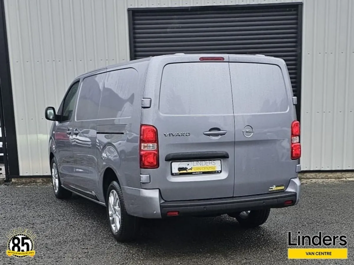 Opel Vivaro HUGE SPEC LWB VIVARO AUTOMATIC - Image 2