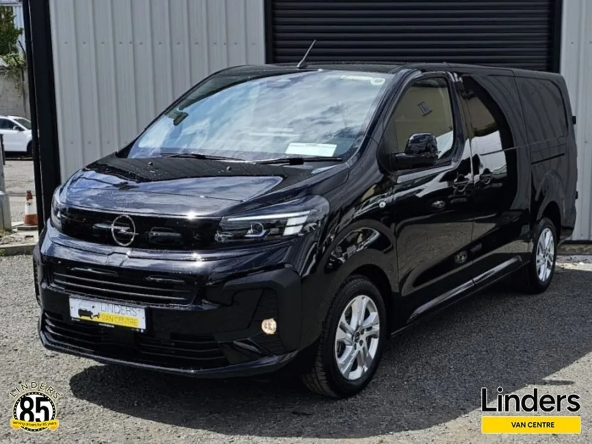 Opel Vivaro HUGE SPEC LWB VIVARO AUTOMATIC - Image 2
