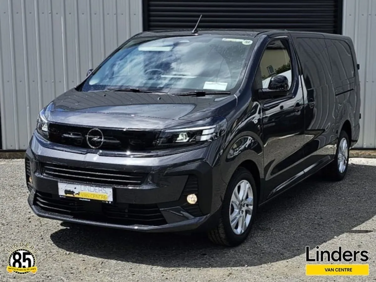 Opel Vivaro HUGE SPEC LWB VIVARO AUTOMATIC - Image 2