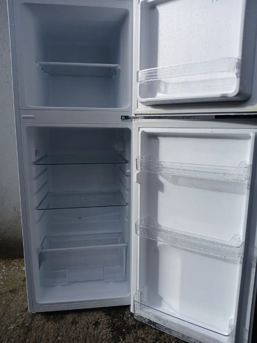 FRIDGE AND FREEZER - Image 4