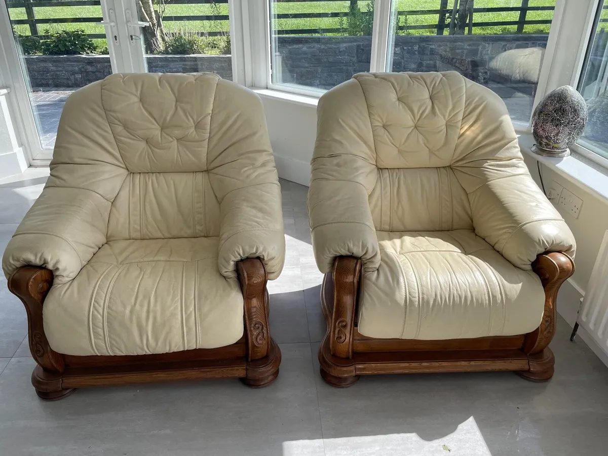 Furniture (suite and dining table,chairs) - Image 4