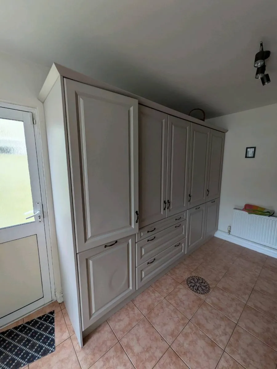 Full kitchen - Image 2