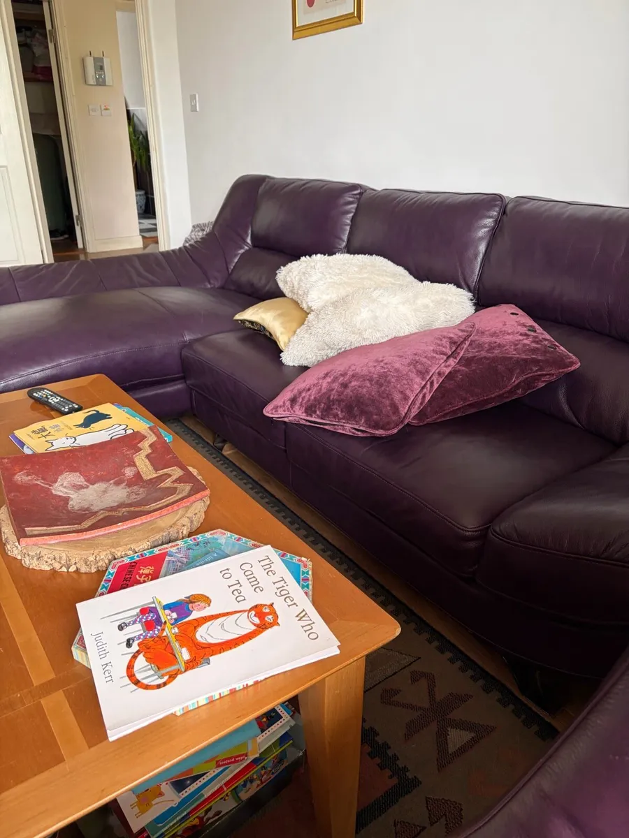 Sofa - Image 3
