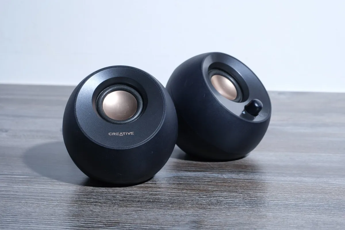 Creative Labs Pebble 2.0 speakers for PC/Mac
