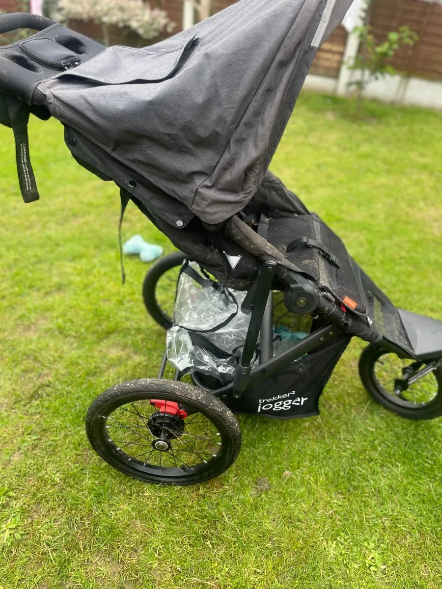 Jogger 2 - Image 1