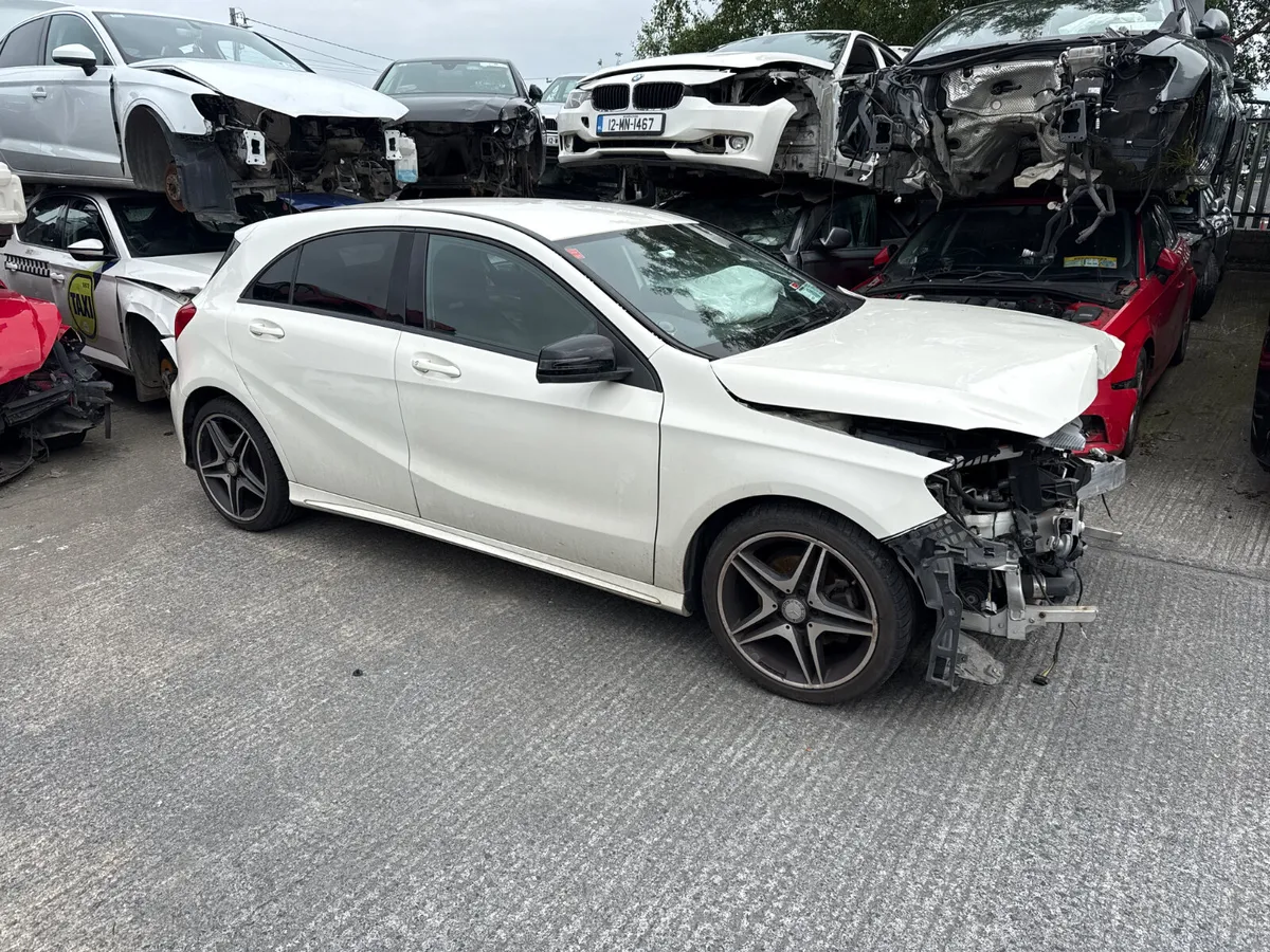 2015 MERCEDES A180 BREAKING - Image 1