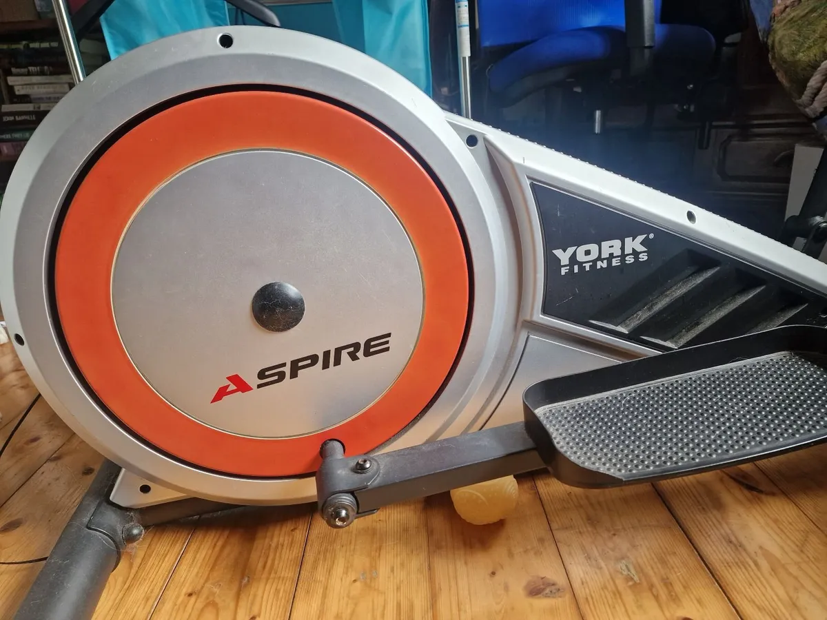 Cross trainer - Image 4