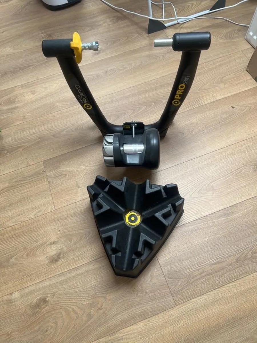 Cycle Ops power (pro series) indoor Turbo Trainer with cyclops riser leveller - Image 1