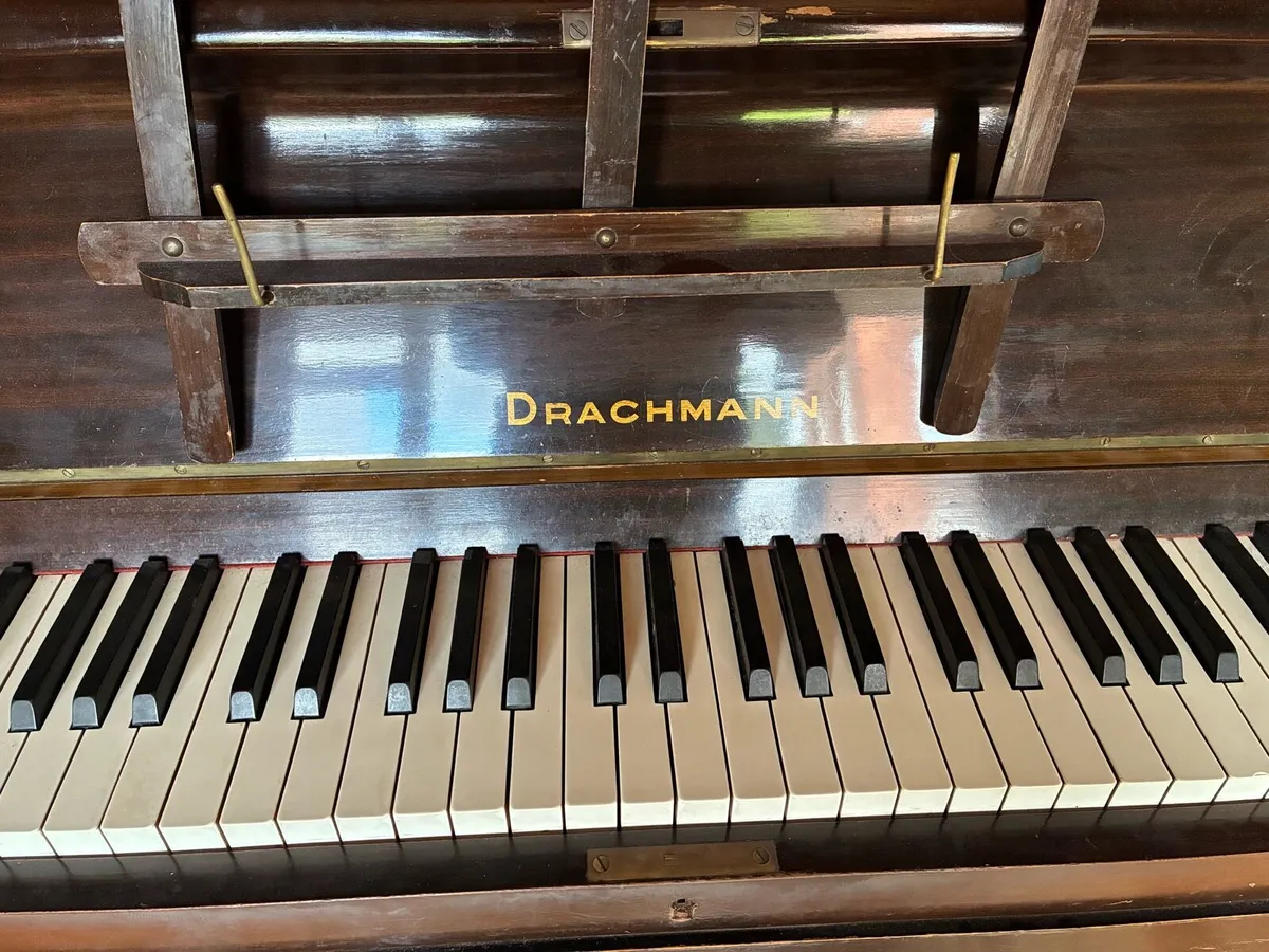 Piano - Image 1