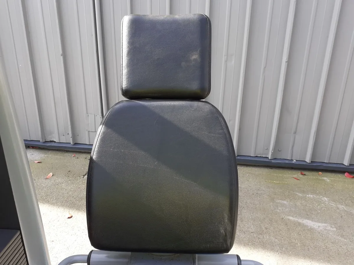 Online Unreserved Gym Equipment Auction - 4 - Image 4
