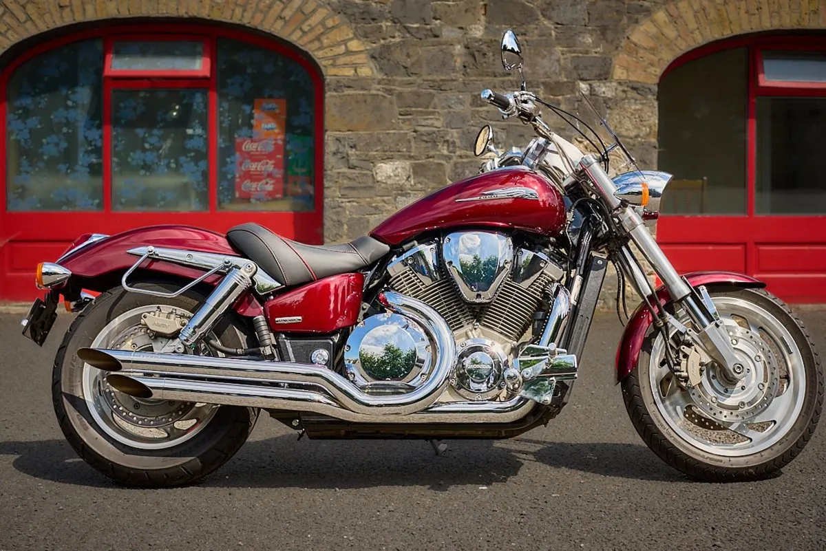2005 Honda VTX 1800 | Exceptional Condition - Image 2
