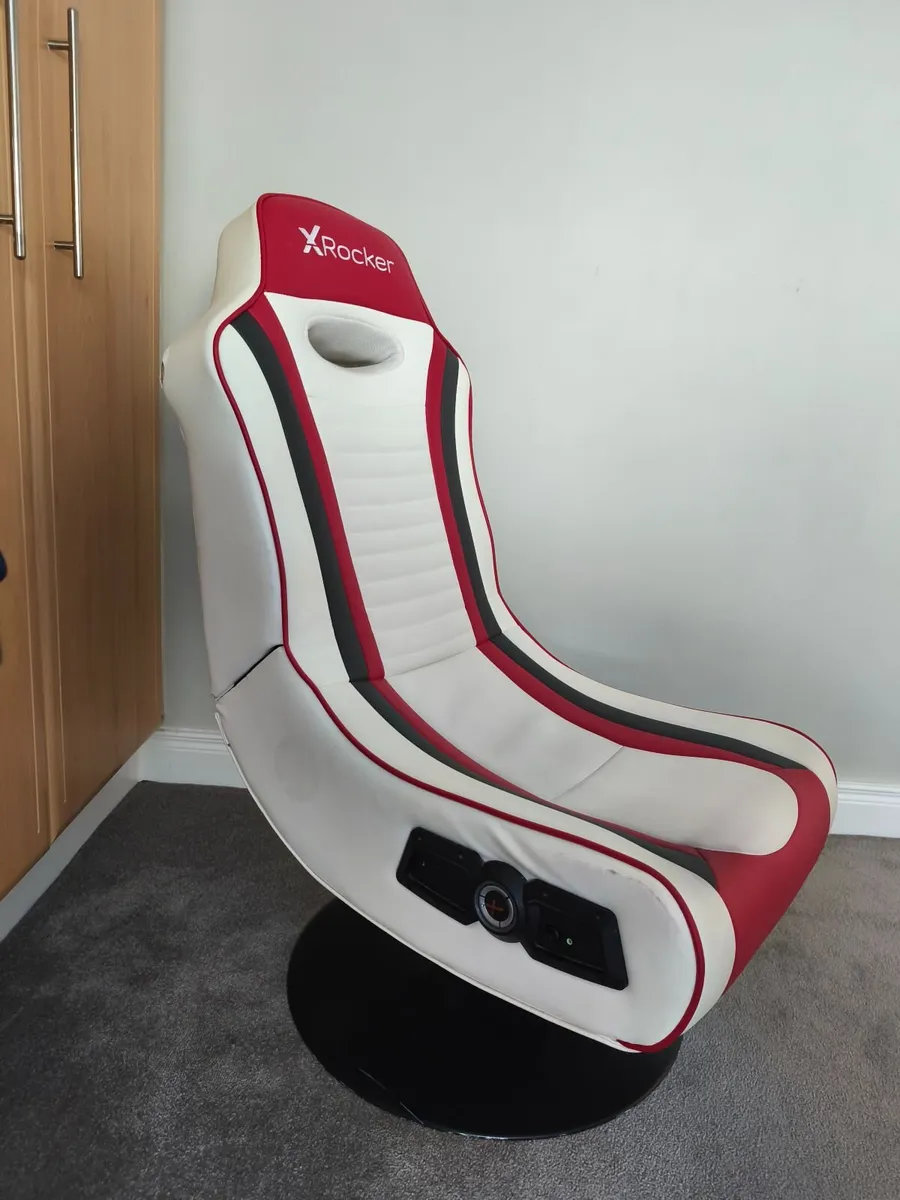 X Rocker gaming chair - Image 3