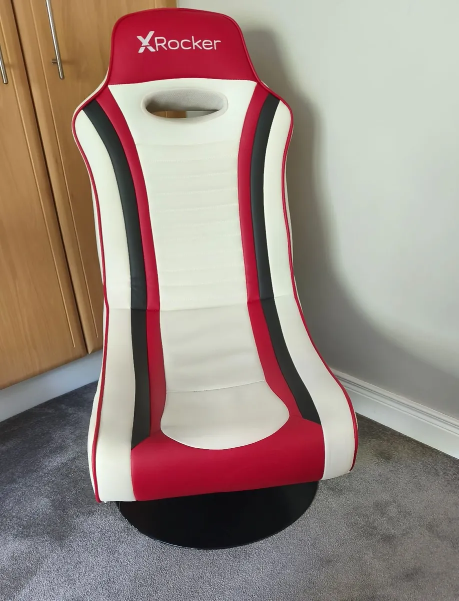 X Rocker gaming chair - Image 1