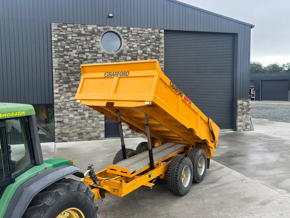 14 ton dump for hire - Image 1