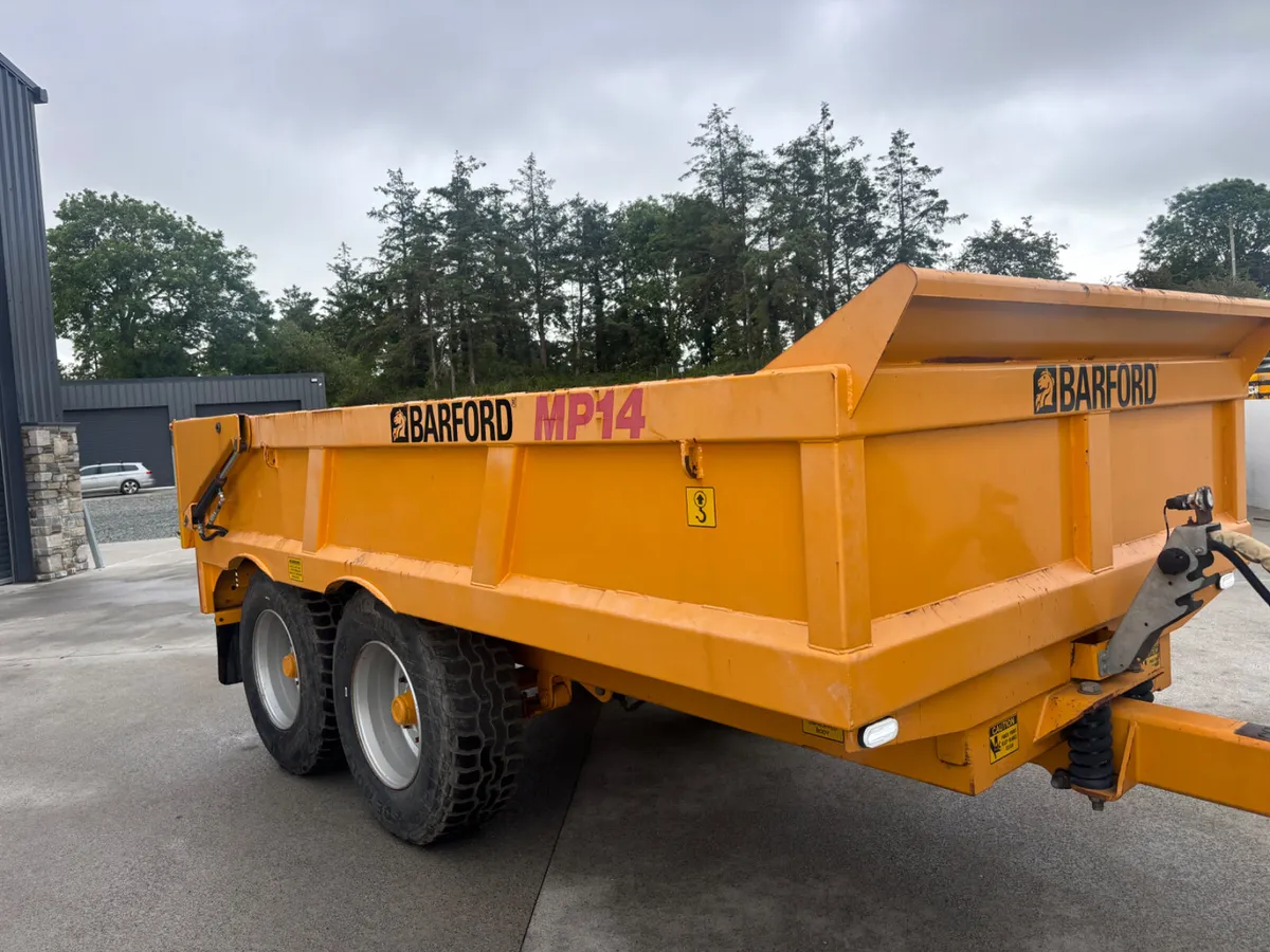 14 ton dump for hire - Image 2
