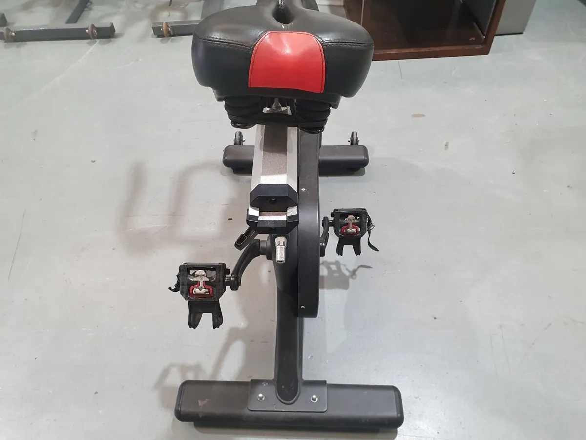 Online Unreserved Gym Equipment Auction - 4 - Image 1
