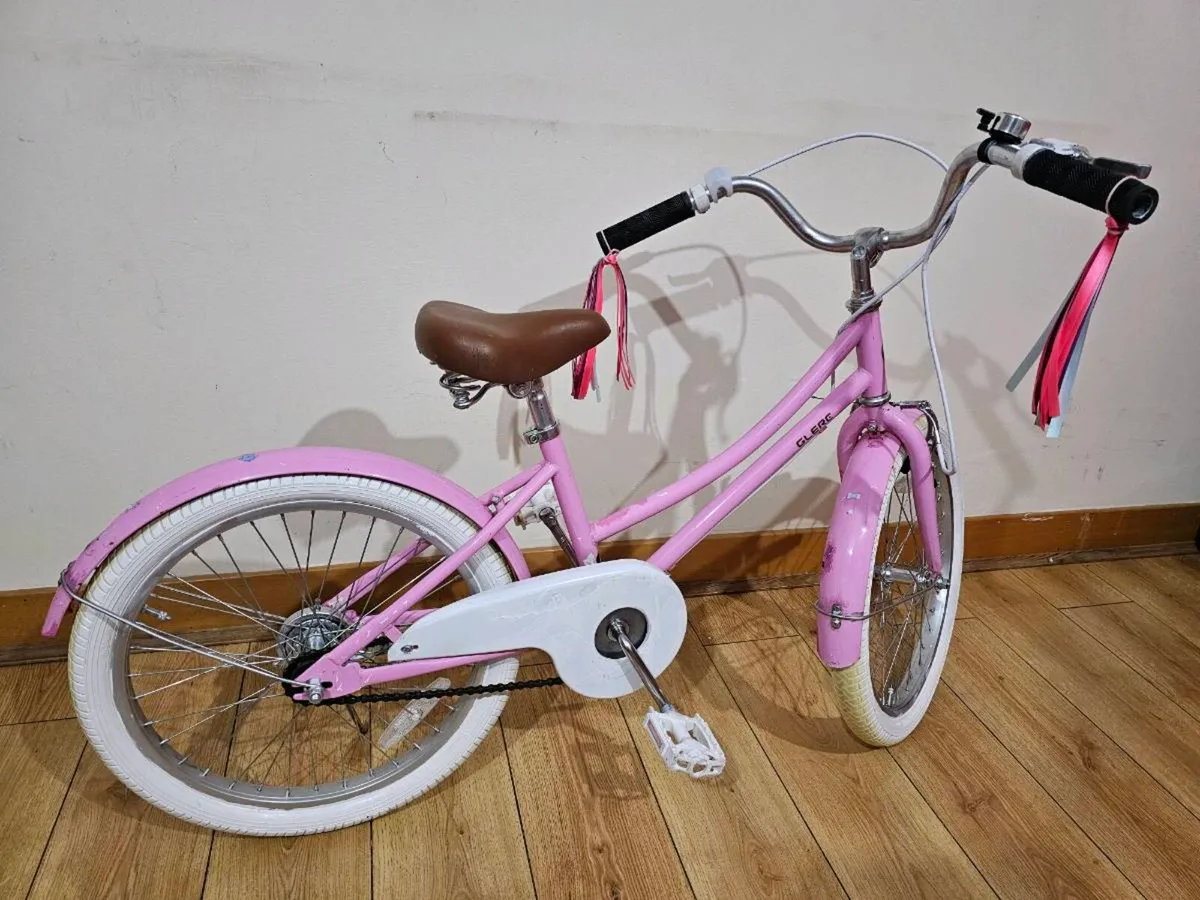 Beautiful Glerc Missy hybrid Girl bike in excel - Image 2