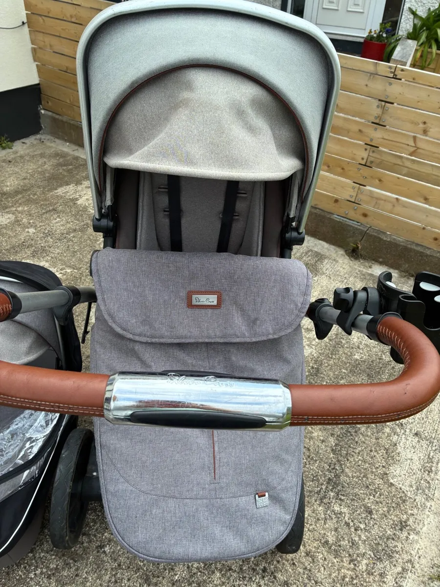 Silver cross wave travel system - Image 4