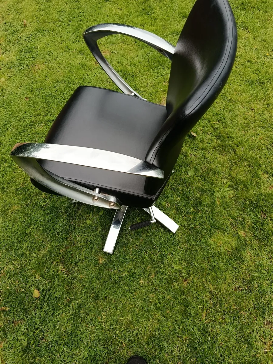 Chair - Image 3