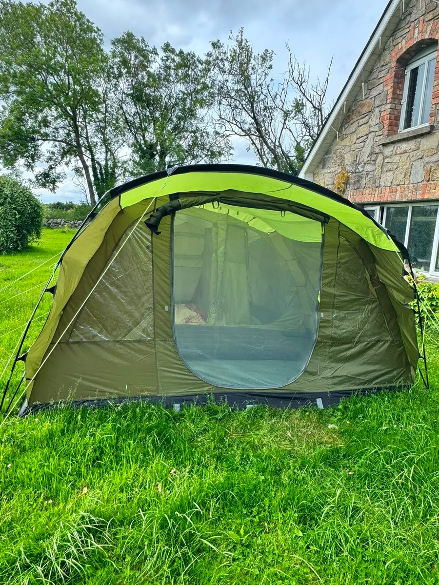 The Urban Escape Atago 5 Person Tent - Image 2