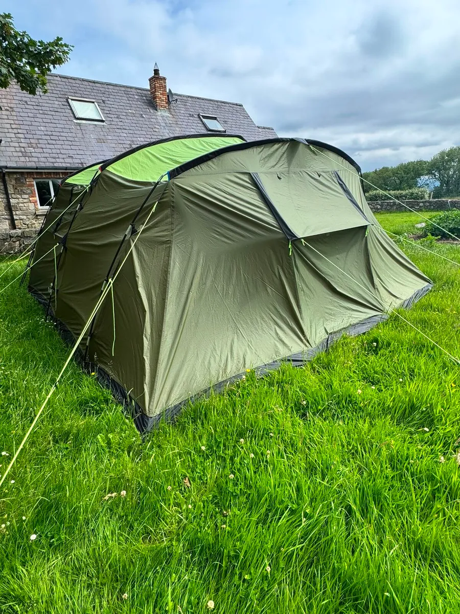 The Urban Escape Atago 5 Person Tent - Image 3