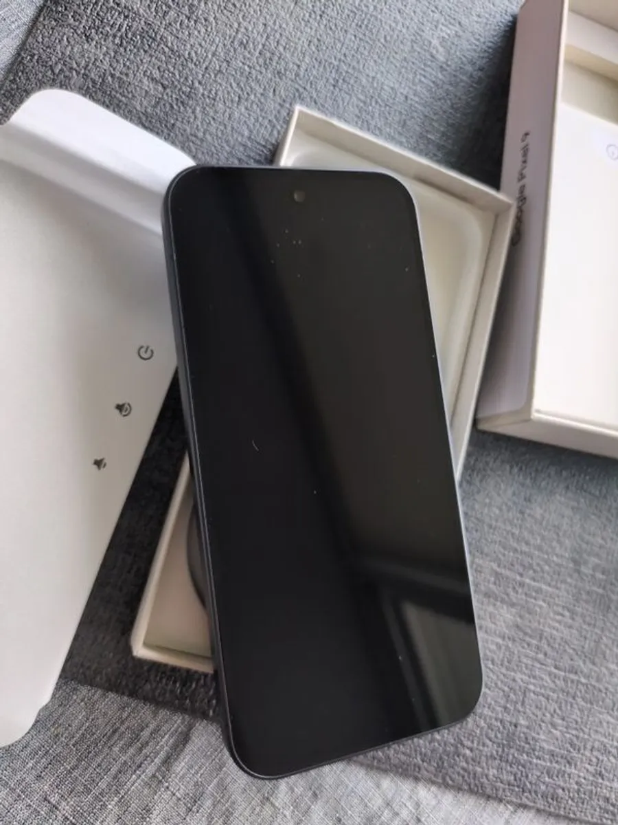 Google Pixel 9 - Image 1