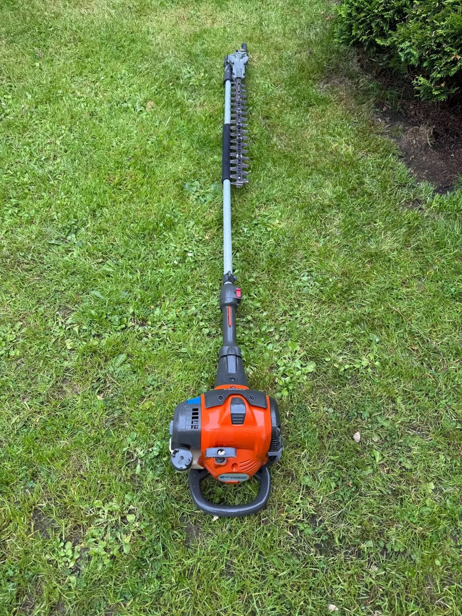 Husqvarna 525HE4 professional hedge trimmer - Image 1