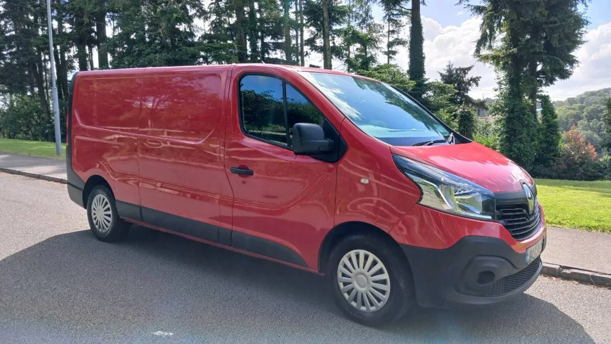 182 Renault Traffic van. Test & Tax - Image 1
