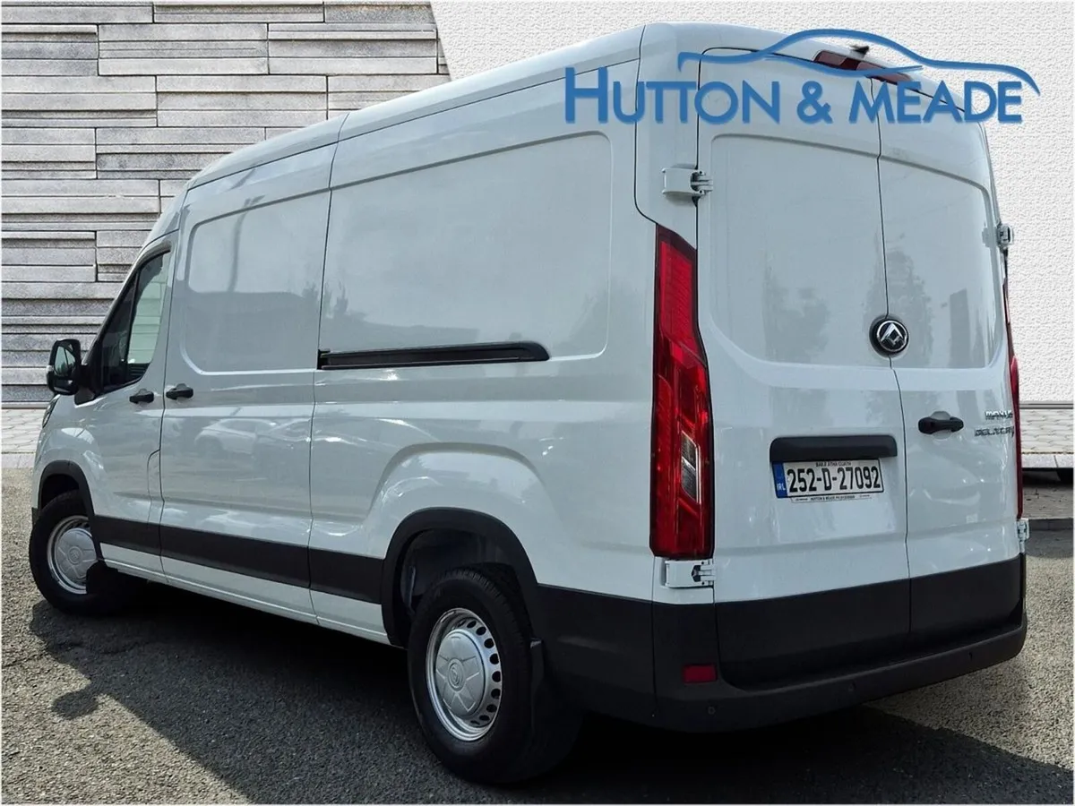 Maxus DELIVER 9 L3H2 Base Panel Van - Image 3