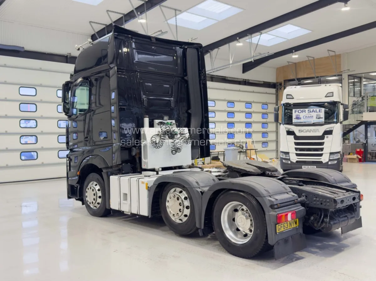 2013 MERCEDES BENZ ACTROS 2551 - Image 4