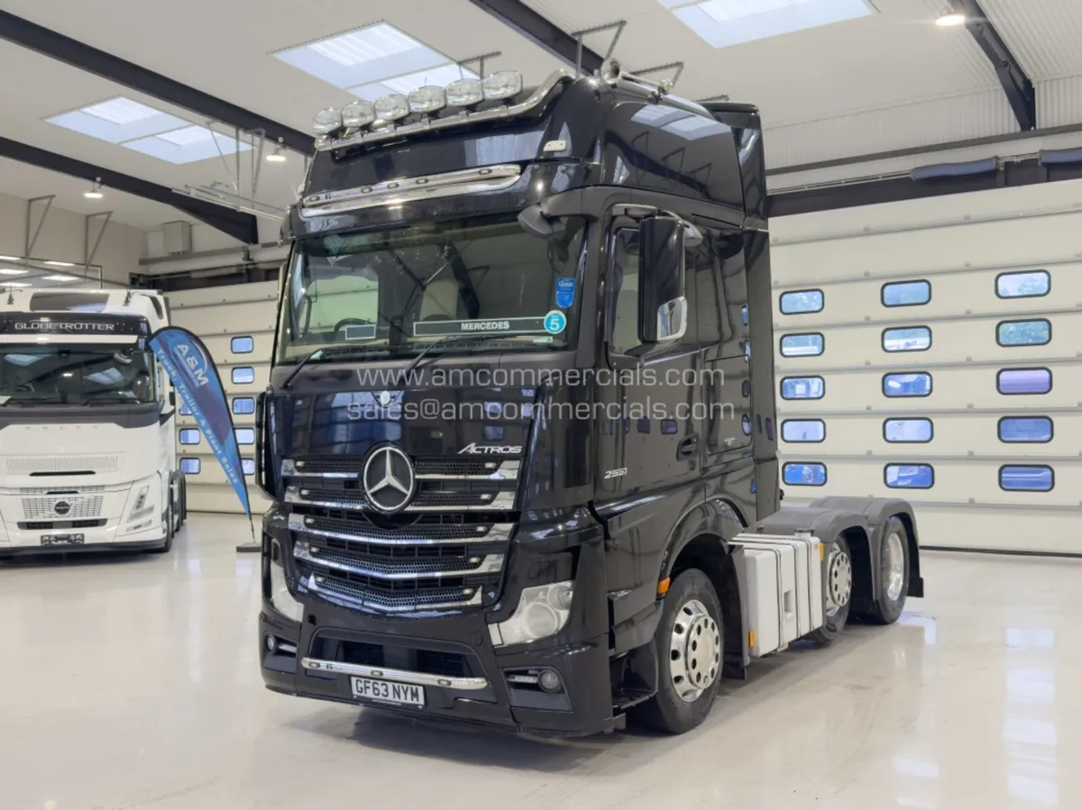 2013 MERCEDES BENZ ACTROS 2551 - Image 3