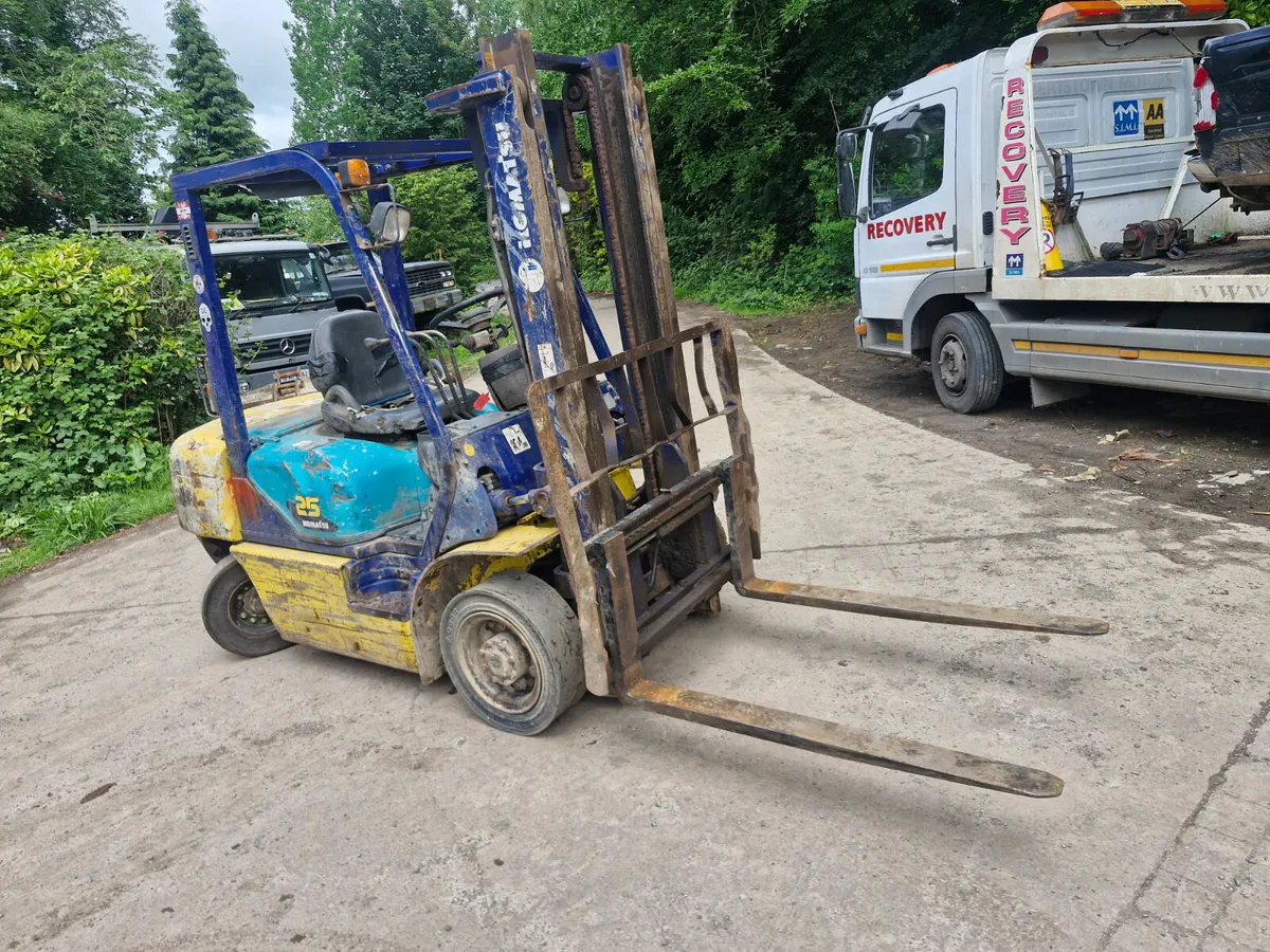 Komatsu 2.5 ton forklift - Image 3