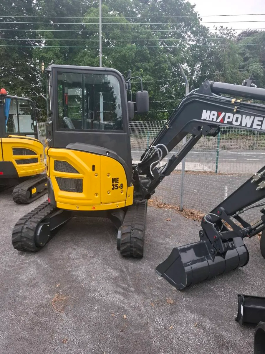 New 3.5 tonne Max-Power range - Image 3
